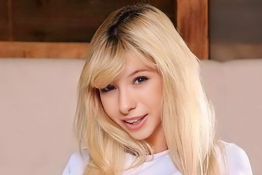 kenzie reeves age